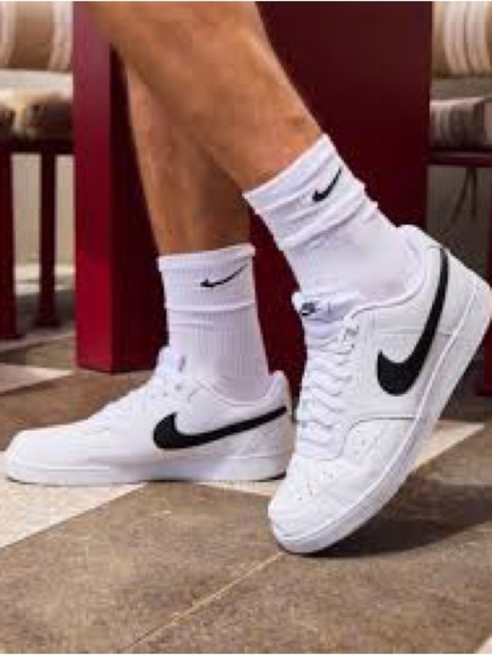 Nike White Crew Athletic Socks with Black SwooshB34